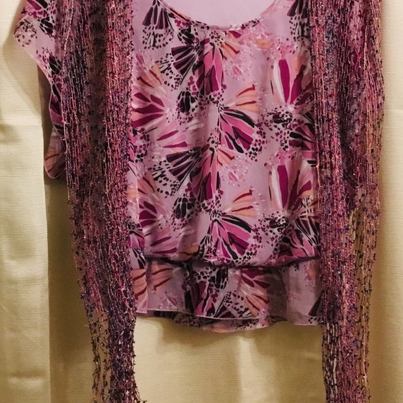 Pretty, Cool & Comfortable, Abstract Floral Blouse - Picture 5 of 5